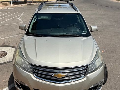 Used 2015 Chevrolet Traverse LT w/ LPO, 'HIT The Road' Package FWD image 9