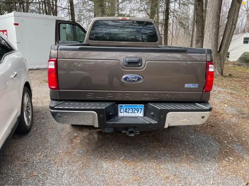 Used 2015 Ford F250 XL w/ Power Equipment Group image 4