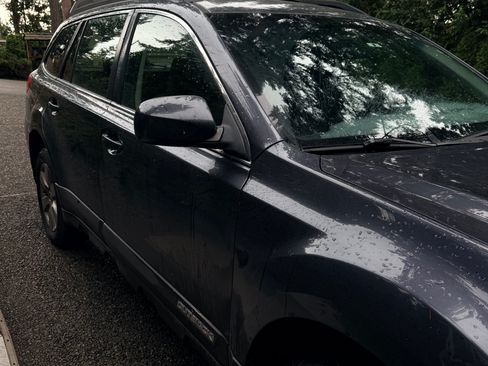 Used 2012 Subaru Outback 2.5i Premium image 2