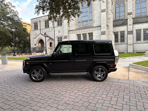Used 2017 Mercedes-Benz G 550 image 11