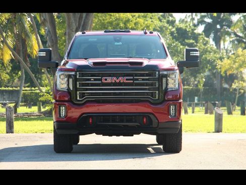 Used 2020 GMC Sierra 2500 AT4 w/ AT4 Premium Package image 2
