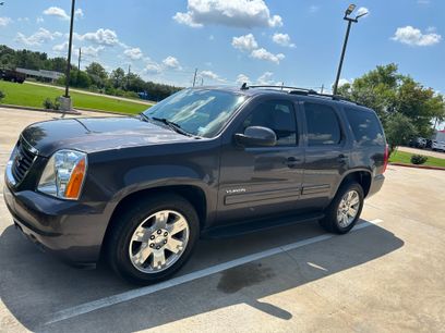 Used 2011 GMC Yukon SLE w/ Convenience Package