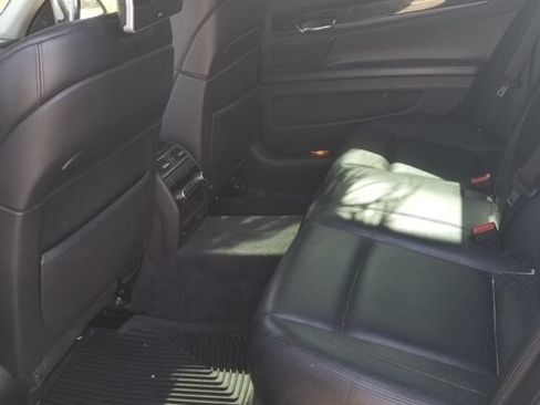 Used 2012 BMW 750Li RWD image 11