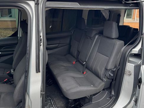 Used 2014 Ford Transit Connect XLT image 19