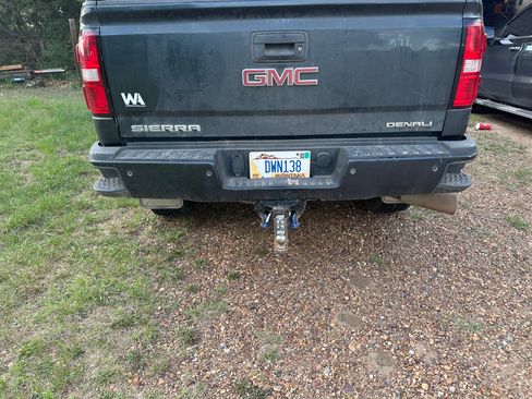 Used 2017 GMC Sierra 2500 Denali w/ Duramax Plus Package AWD/4WD image 1