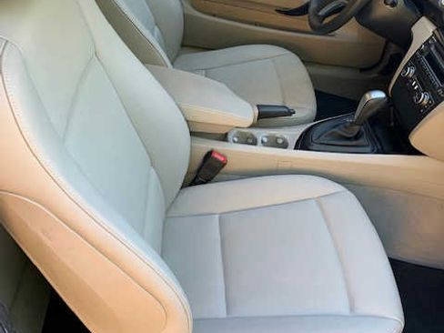 Used 2010 BMW 128i Coupe image 8