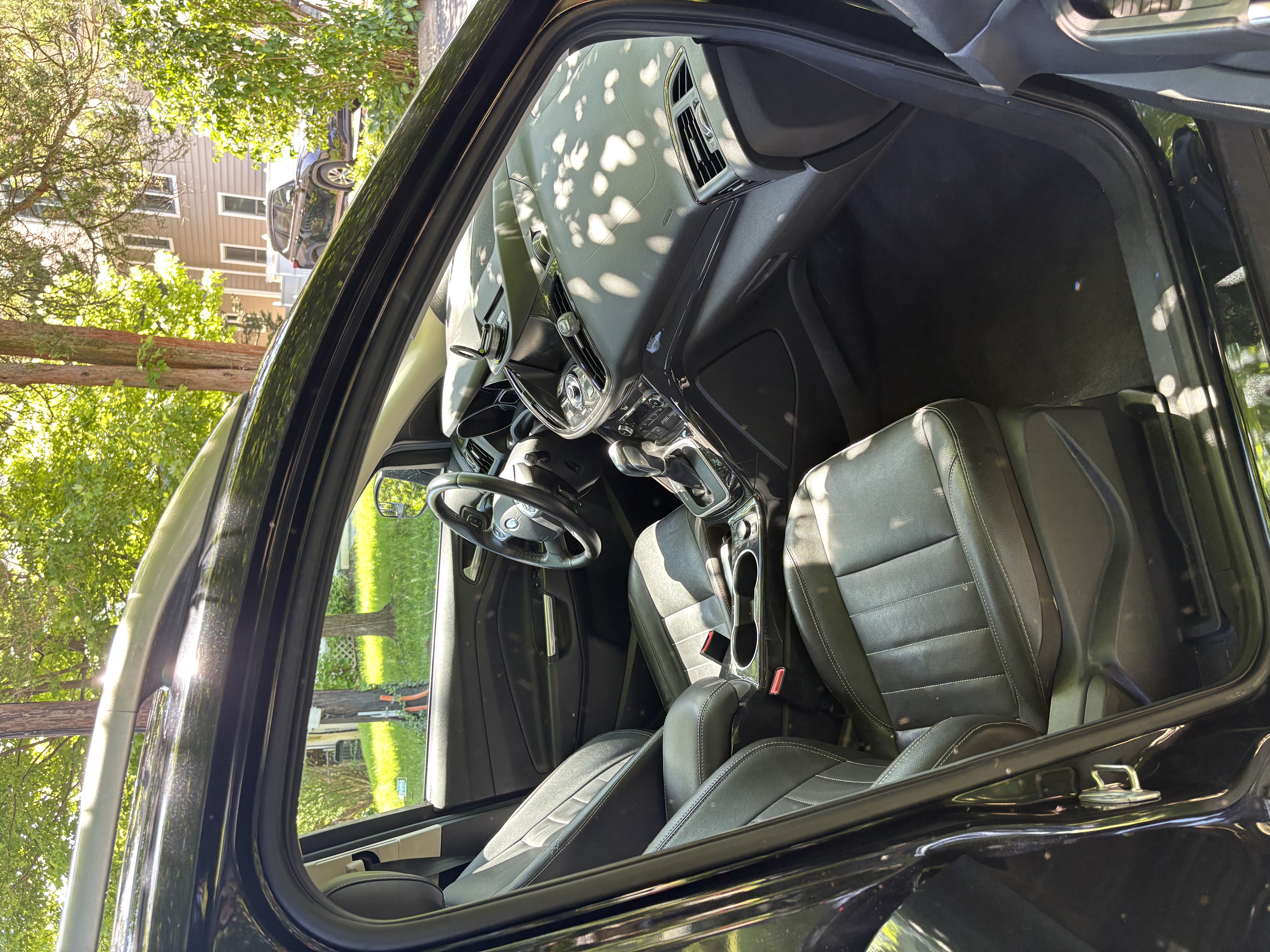 Used 2014 Ford Escape Titanium FWD image 6