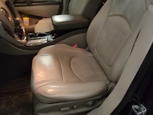 Used 2015 Buick Enclave Premium w/ Experience Buick Package image 11