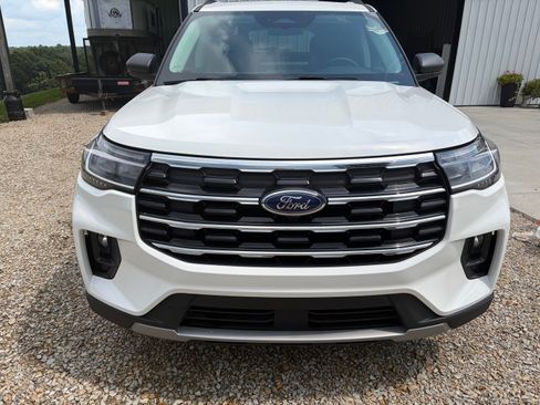 Used 2025 Ford Explorer Active w/ Active Comfort Package AWD/4WD image 1