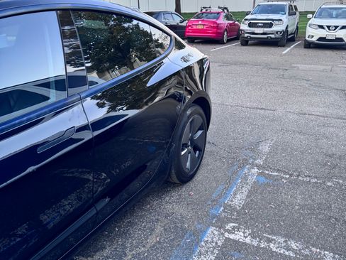 Used 2023 Tesla Model 3 Standard Range image 8