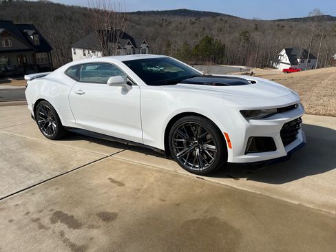 Used 2023 Chevrolet Camaro ZL1 image 14
