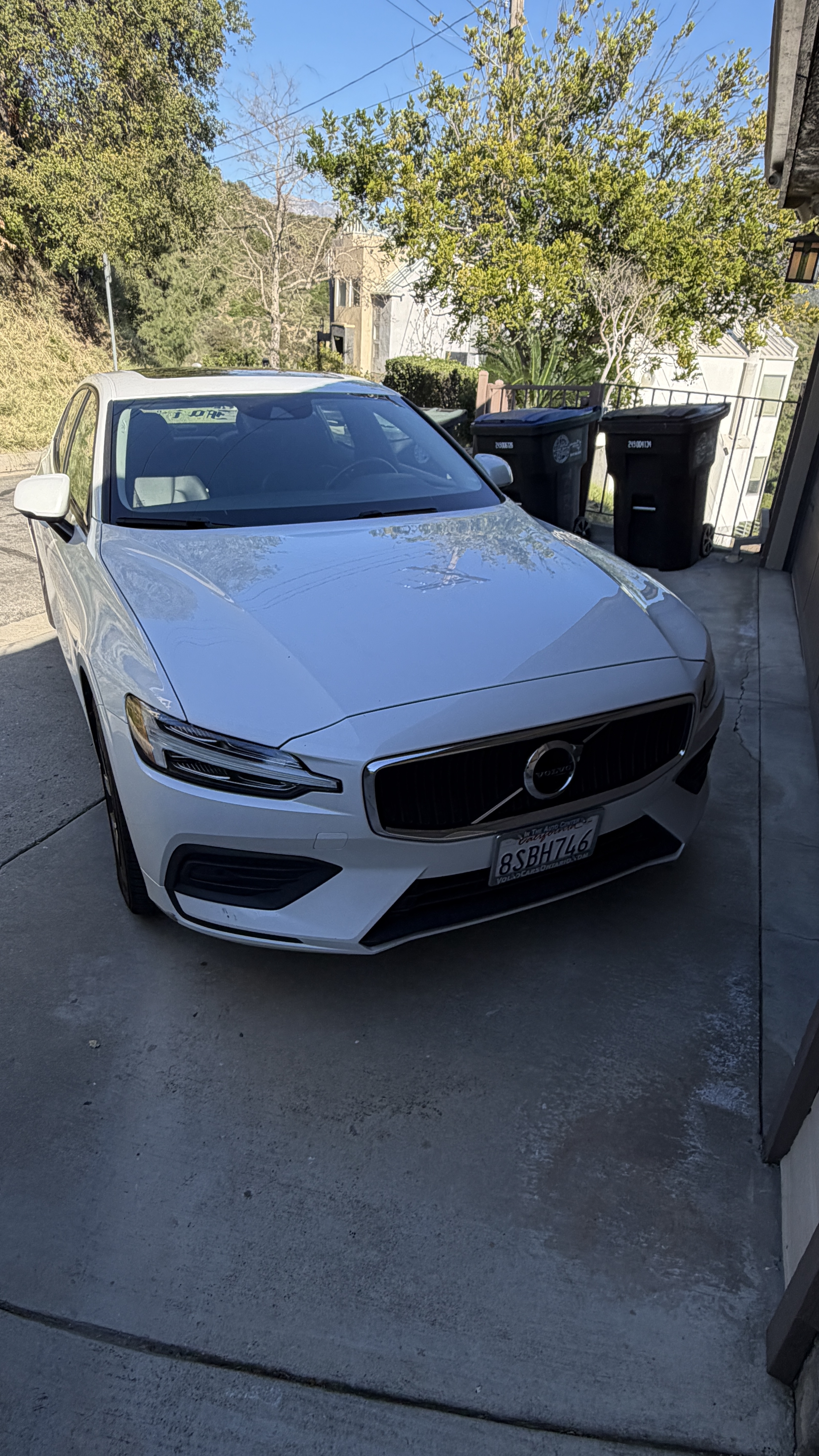 Used 2020 Volvo S60 T5 Momentum FWD image 2