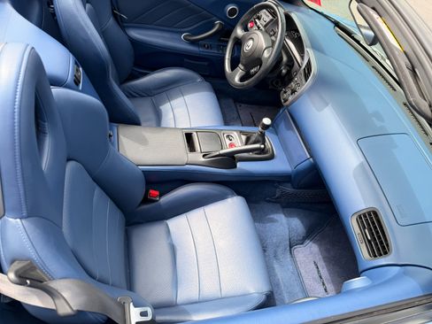 Used 2003 Honda S2000 image 11