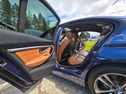 Used 2016 BMW 328i xDrive Sedan AWD/4WD image 6