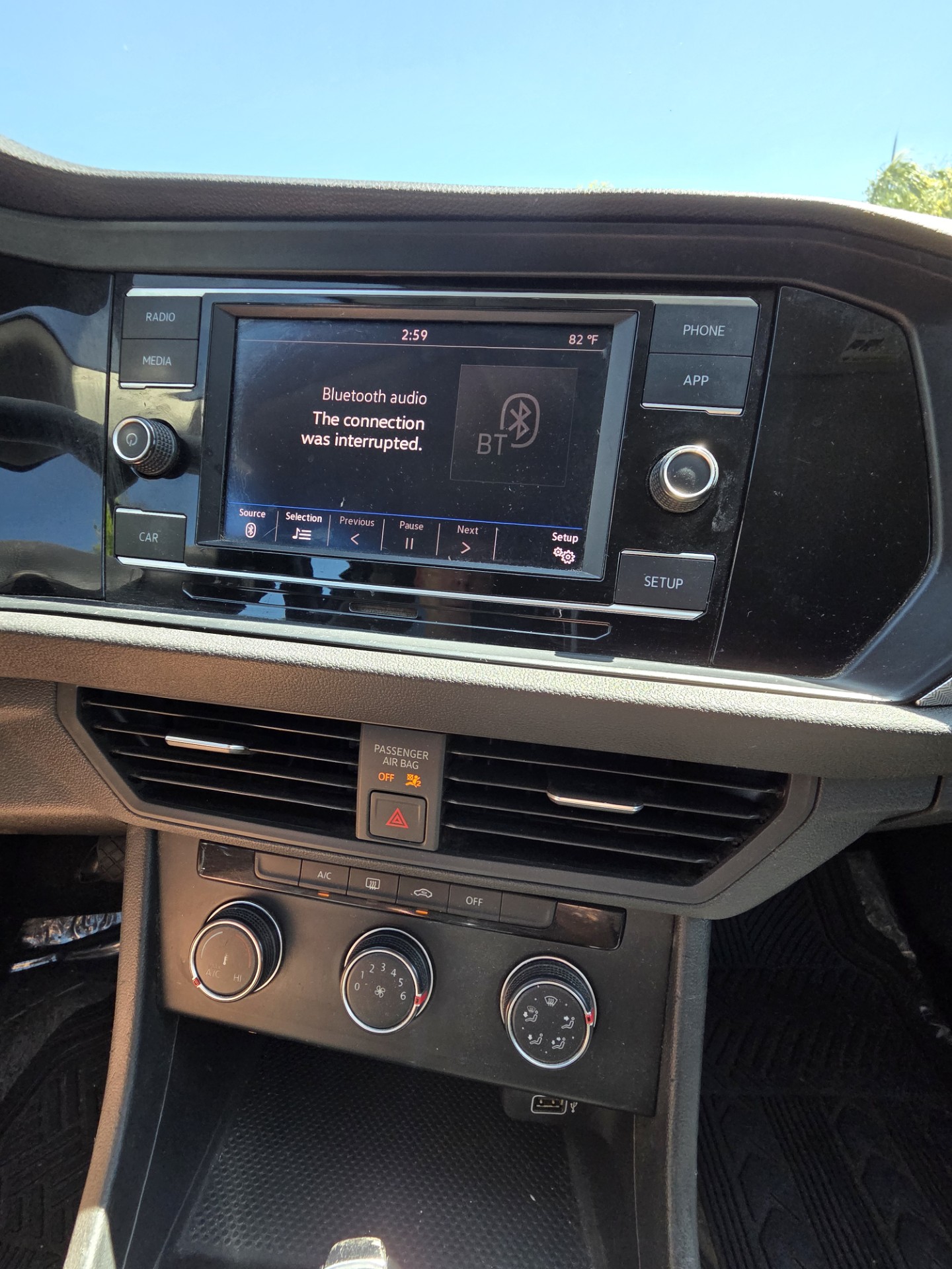 Used 2019 Volkswagen Jetta S w/ Driver Assistance Package FWD image 25