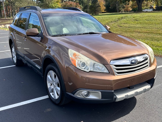 Used 2012 Subaru Outback 2.5i Limited w/ Moonroof Pkg AWD/4WD image 4