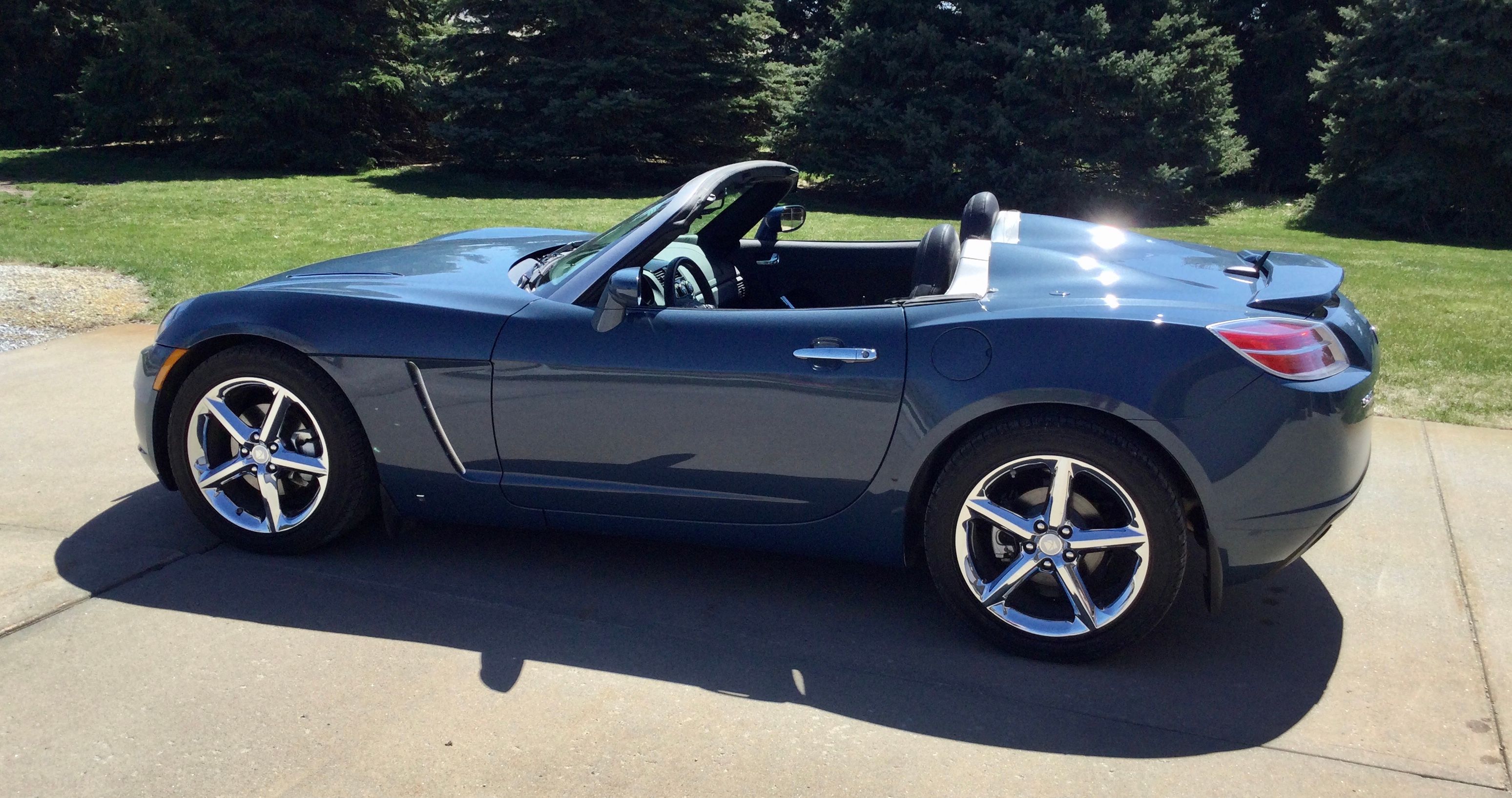 Used 2008 Saturn Sky Red Line RWD image 12
