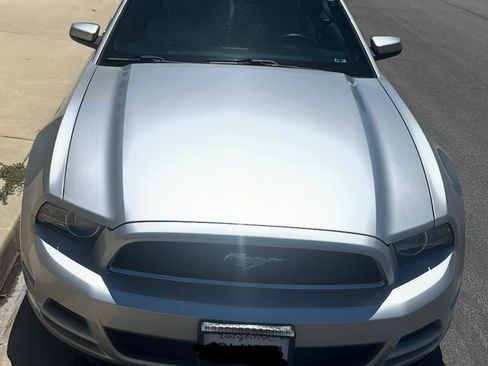 Used 2014 Ford Mustang Premium RWD image 4