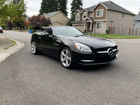 Used 2012 Mercedes-Benz SLK 350 image 2