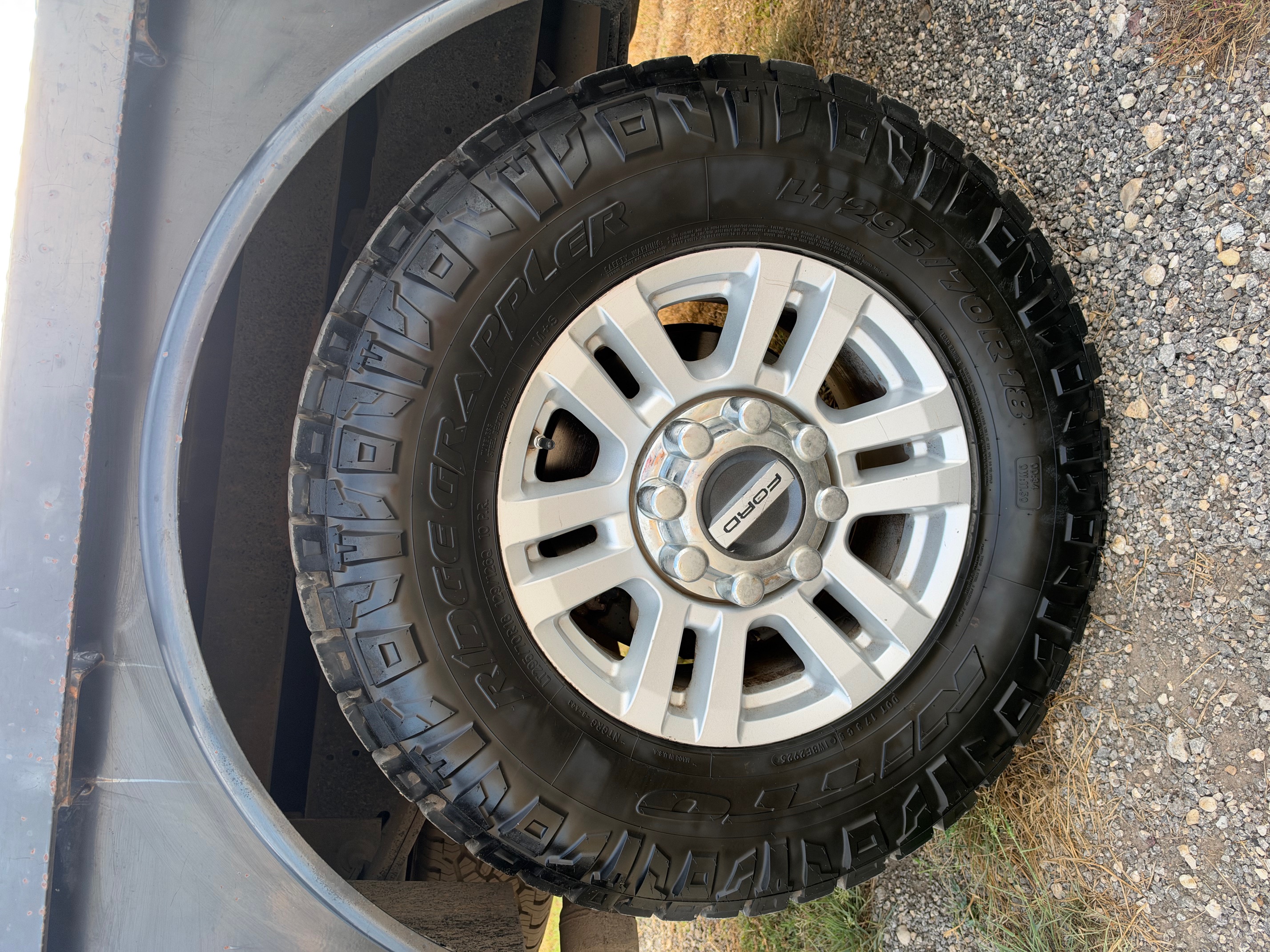 Used 2016 Ford F250 XL w/ XL Appearance Package AWD/4WD image 19