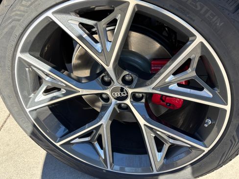 Used 2022 Audi SQ8 Prestige image 14