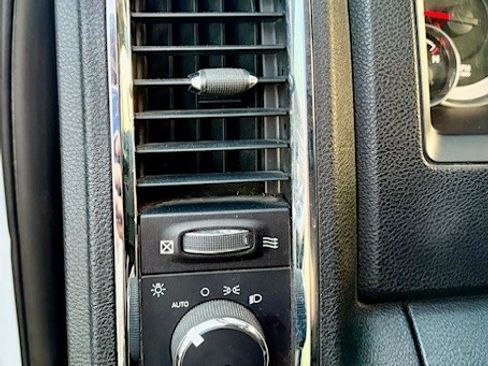 Used 2016 RAM 2500 Laramie w/ Convenience Group image 20