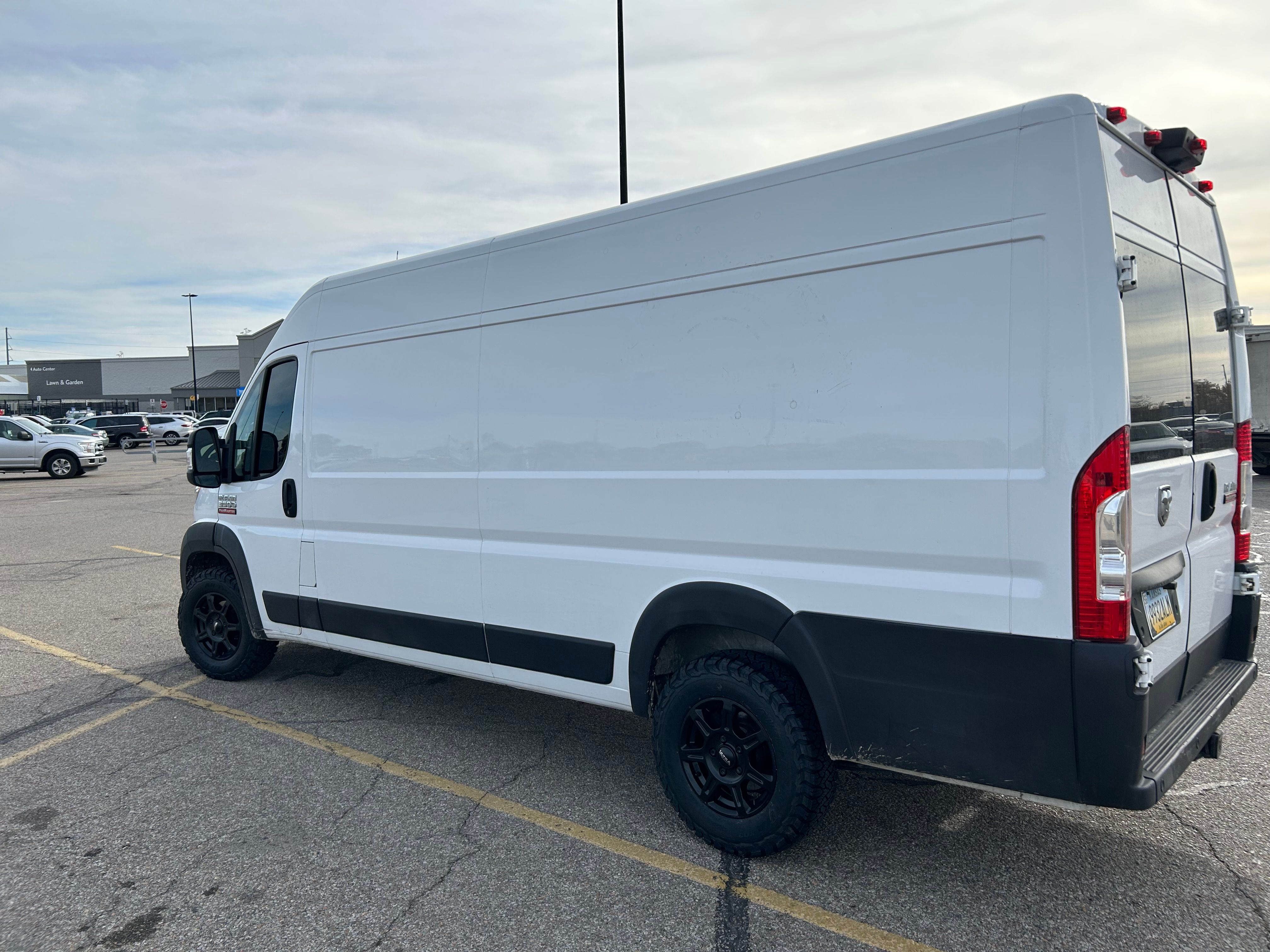 Used 2019 RAM ProMaster 3500 w/ Mopar Trailer Tow Group FWD image 2