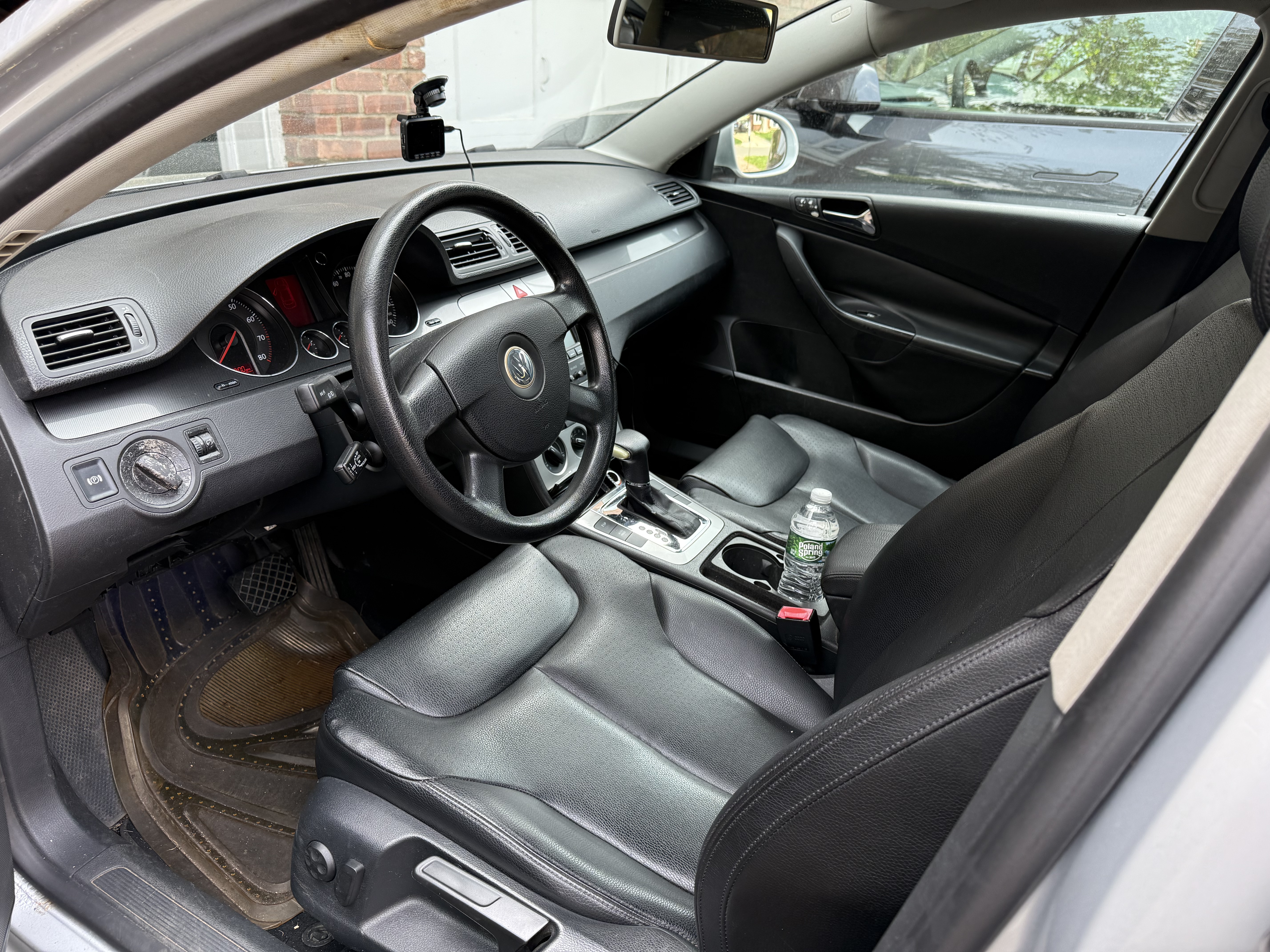 Used 2006 Volkswagen Passat Value Edition FWD image 4