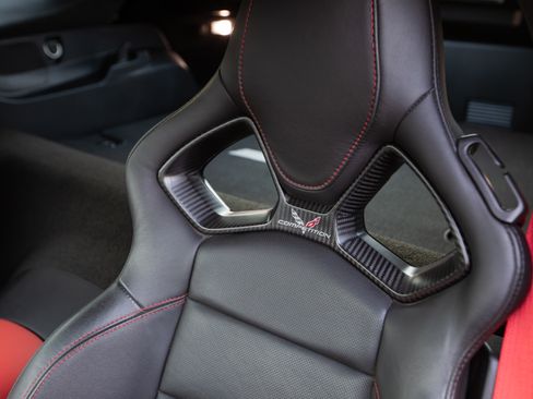 Used 2016 Chevrolet Corvette Z06 w/ 3LZ Preferred Equipment Group image 19