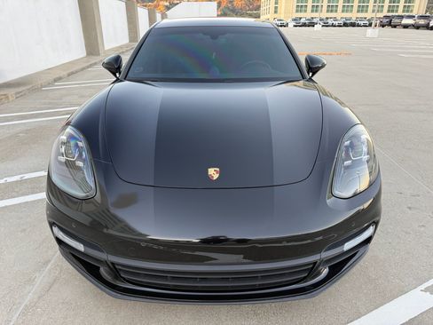 Used 2019 Porsche Panamera 4 image 2