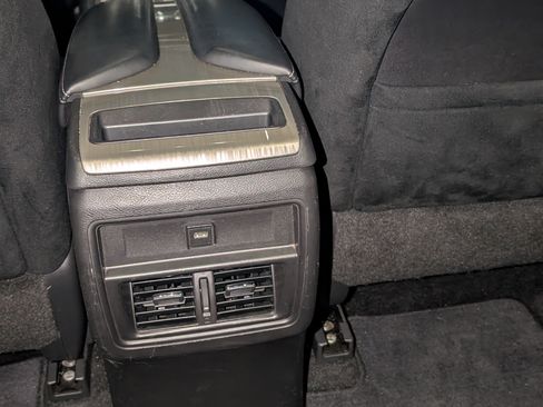 Used 2017 Nissan Murano SV image 15