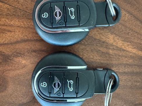 Used 2019 MINI Cooper S w/ Signature Upholstery Package FWD image 12