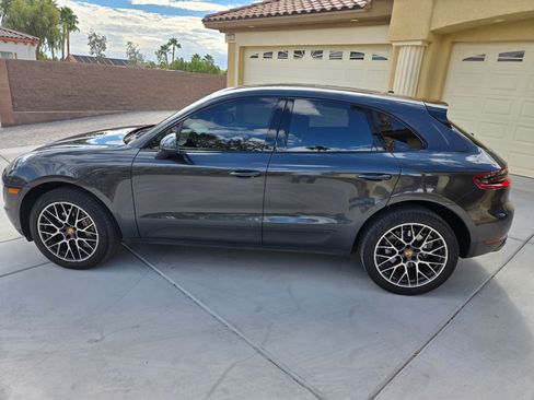 Used 2017 Porsche Macan S image 4