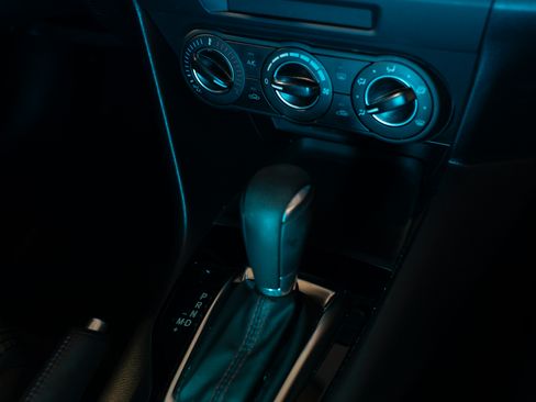 Used 2016 MAZDA MAZDA3 i Touring image 19