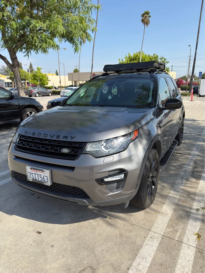Used 2016 Land Rover Discovery Sport SE AWD/4WD image 5