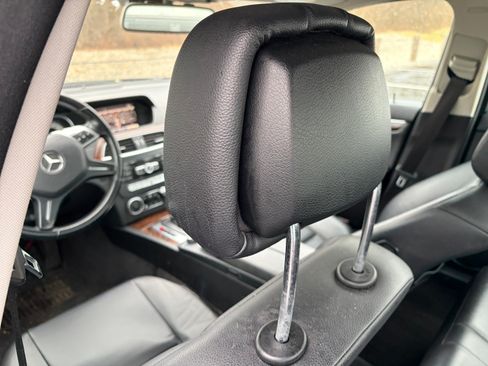 Used 2013 Mercedes-Benz C 300 4MATIC Sedan image 9