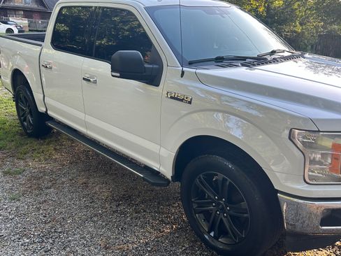 Used 2019 Ford F150 XLT w/ Equipment Group 302A Luxury AWD/4WD image 6