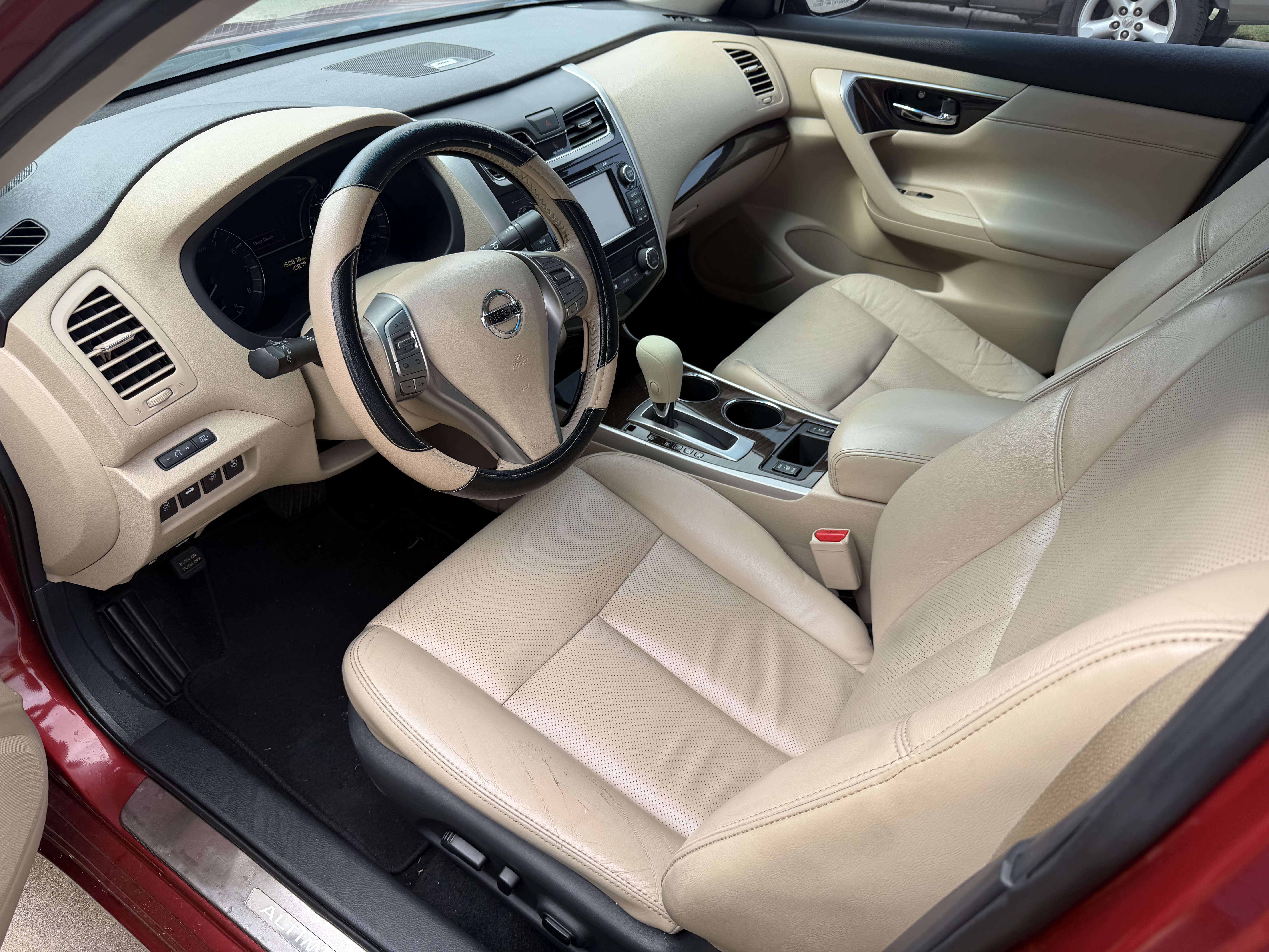 Used 2015 Nissan Altima 2.5 SL w/ Technology Package FWD image 23