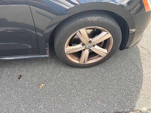 Used 2012 Volkswagen Passat 2.5 SE image 5