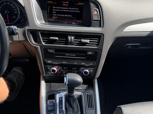 Used 2013 Audi Q5 3.0T Premium Plus w/ Audi MMI Navigation Plus Pkg image 4