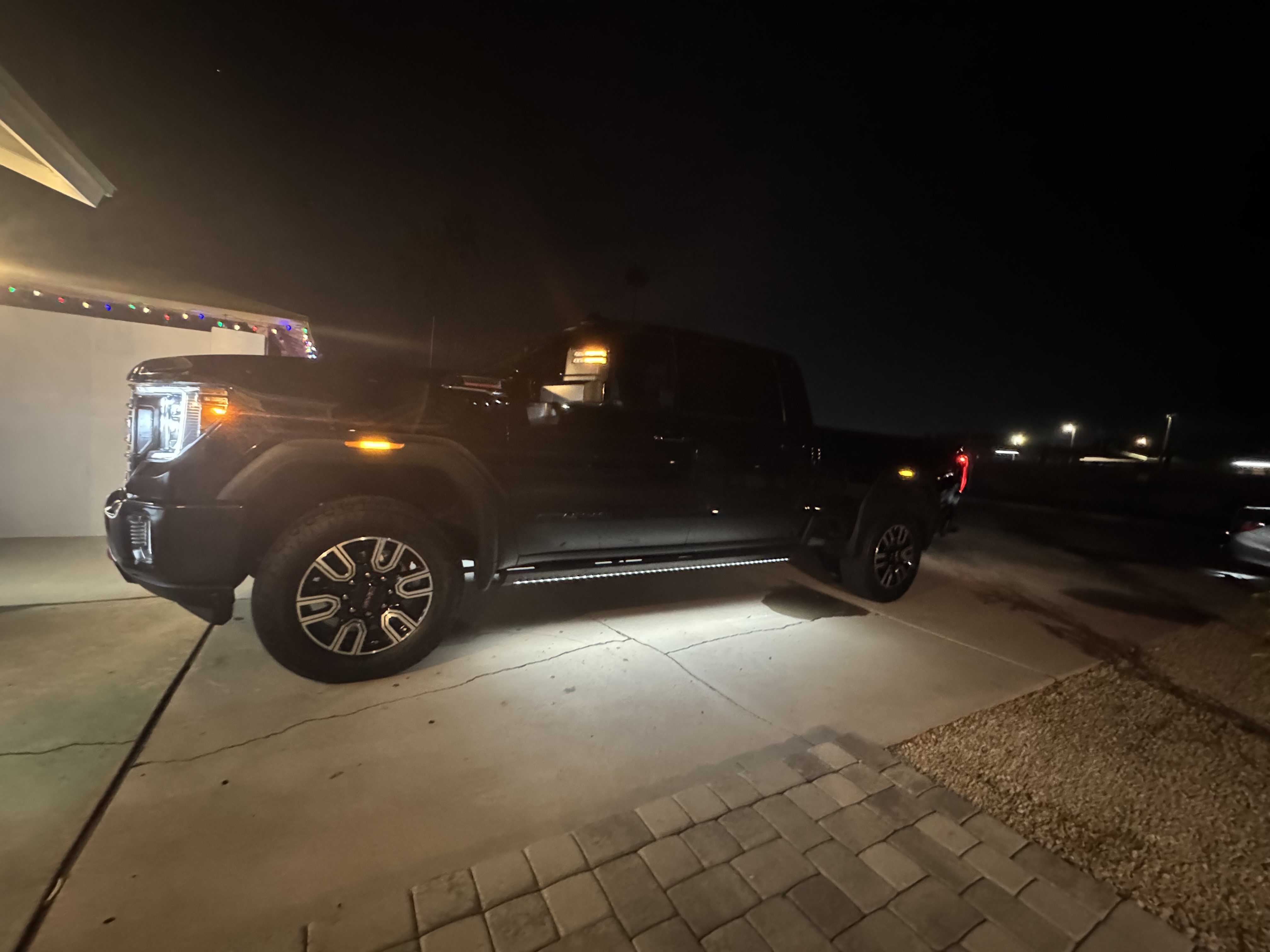 Used 2023 GMC Sierra 2500 AT4 w/ Gooseneck/5TH Wheel Package AWD/4WD image 13