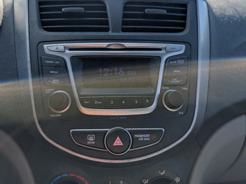 Used 2017 Hyundai Accent SE image 12