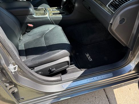 Used 2012 Chrysler 300 C w/ 19-Premium Speaker Group image 11