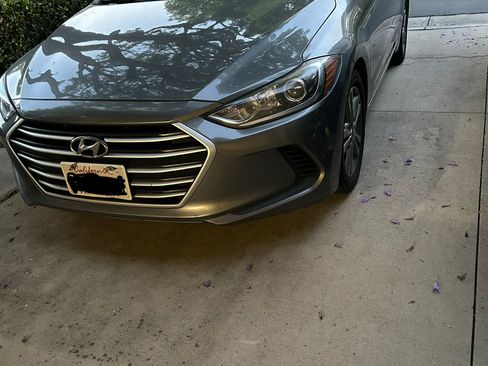 Used 2018 Hyundai Elantra SEL FWD image 1