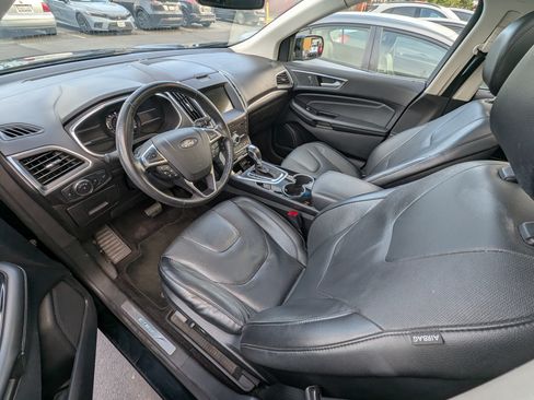 Used 2017 Ford Edge Titanium w/ Equipment Group 301A image 5