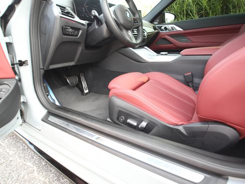 Used 2024 BMW 440i xDrive Coupe w/ Premium Package AWD/4WD image 13