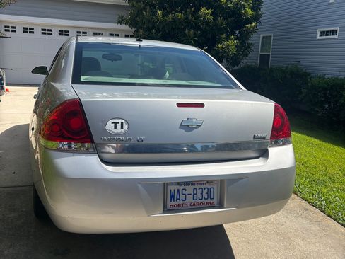 Used 2007 Chevrolet Impala LT FWD image 4