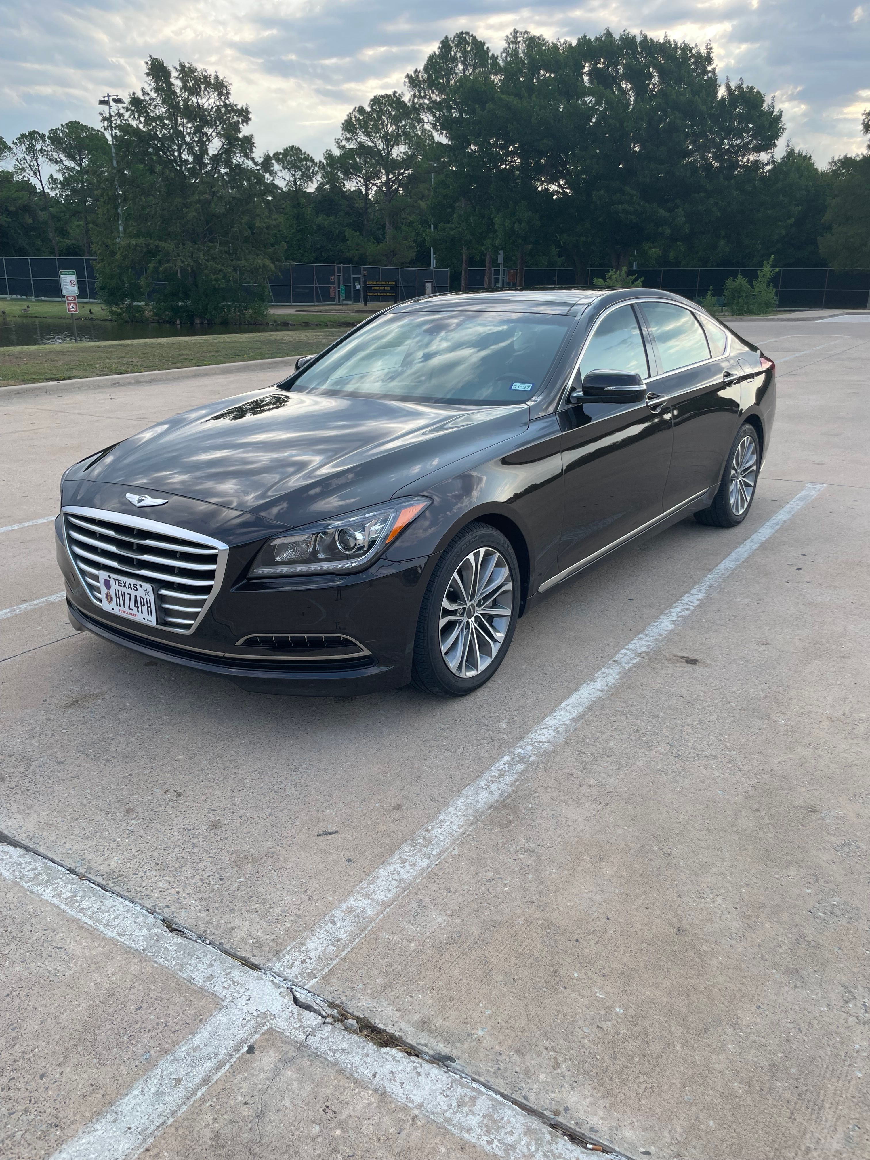 Used 2015 Hyundai Genesis 3.8 w/ Option Group 02 RWD image 2