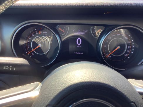 Used 2020 Jeep Gladiator Sport w/ Quick Order Package 24S image 11