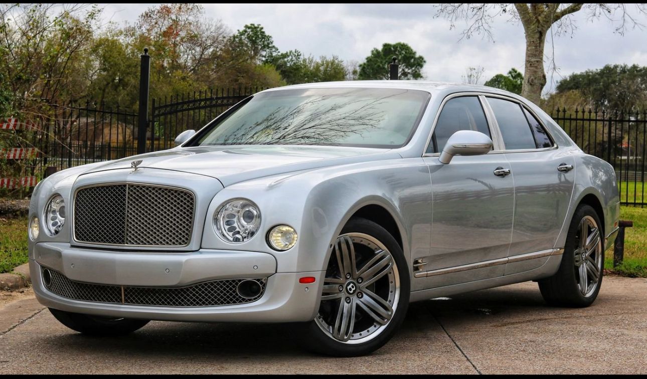 Used 2012 Bentley Mulsanne RWD image 2